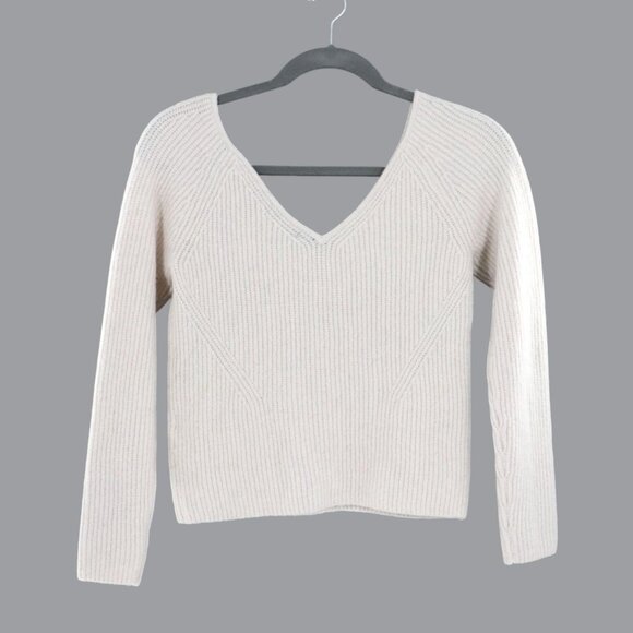 Banana Republic Yak Hair Wool  Sweater Womens L Cream Quiet Luxury Classic NWT - Picture 1 of 15